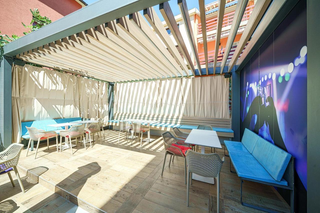 Hotel Stella Maris - Style & Comfort Vodice Buitenkant foto