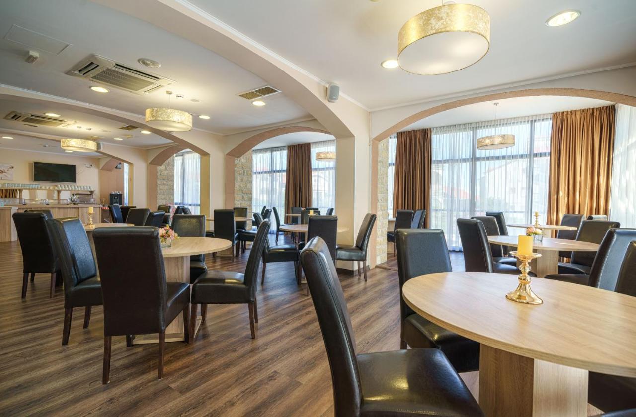 Hotel Stella Maris - Style & Comfort Vodice Buitenkant foto